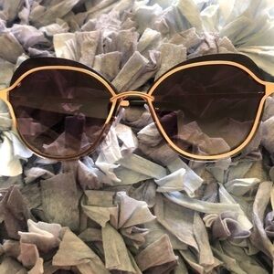 Brown and gold women’s sunglasses. NWOT